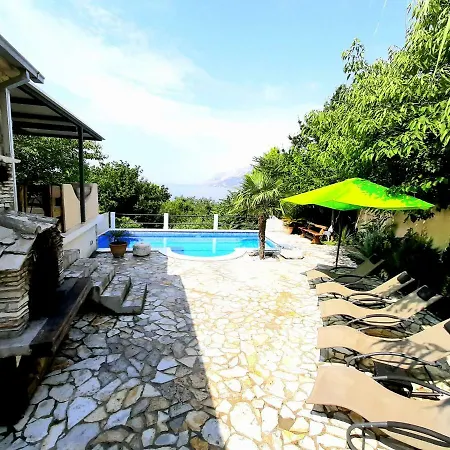 Villa Stone Complex